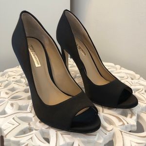 BCBGeneration satin silk heels